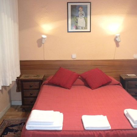 Hostal San Martin Madrid Luaran gambar