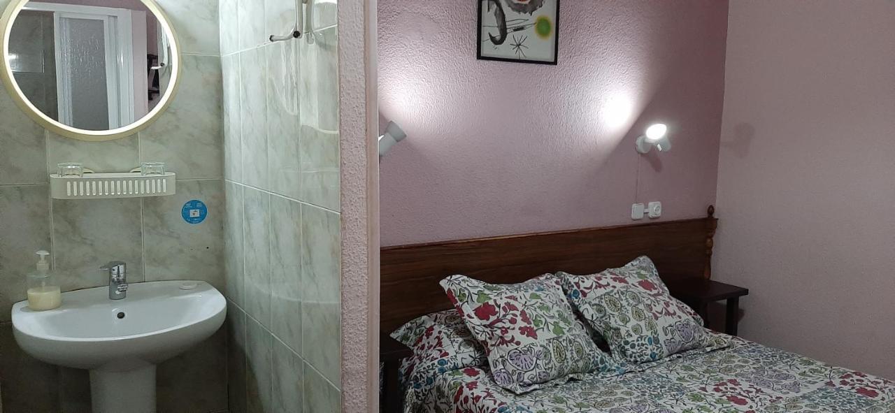 Hostal San Martin Madrid Luaran gambar