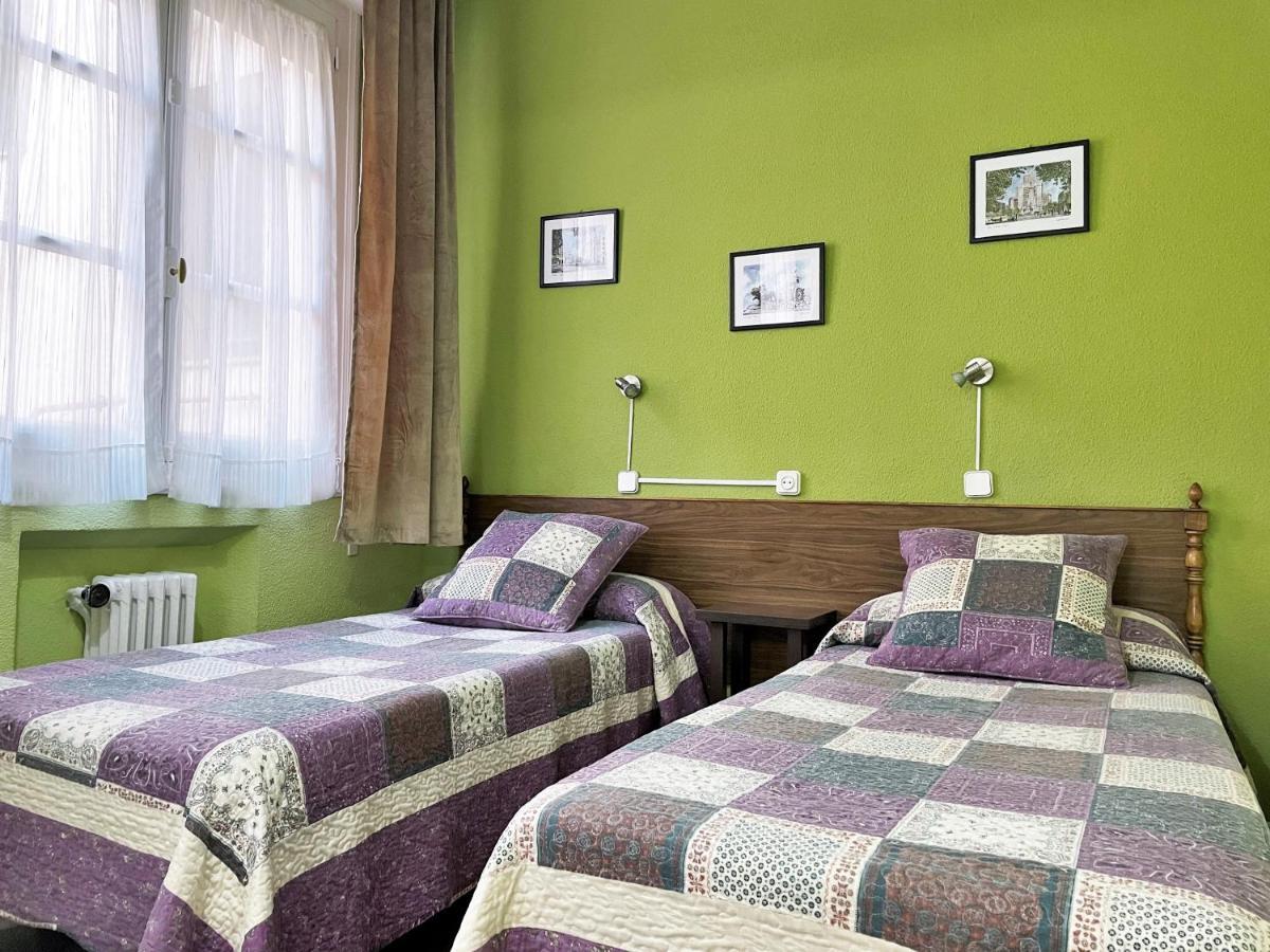Hostal San Martin Madrid Luaran gambar