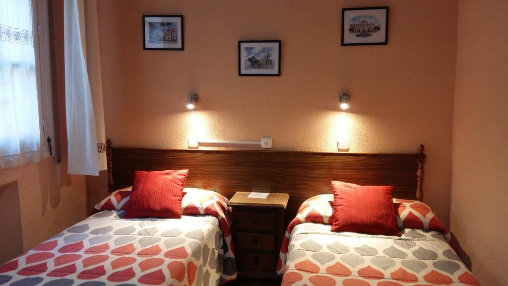 Hostal San Martin Madrid Luaran gambar